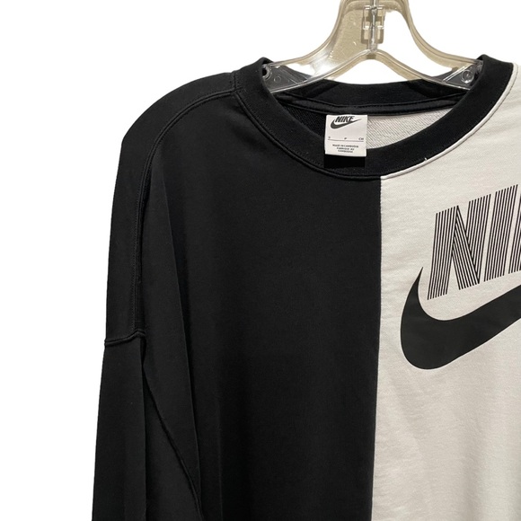 Nike Oversized Sportswear Sweatshirt Black and White Size Small - Picture 7 of 11